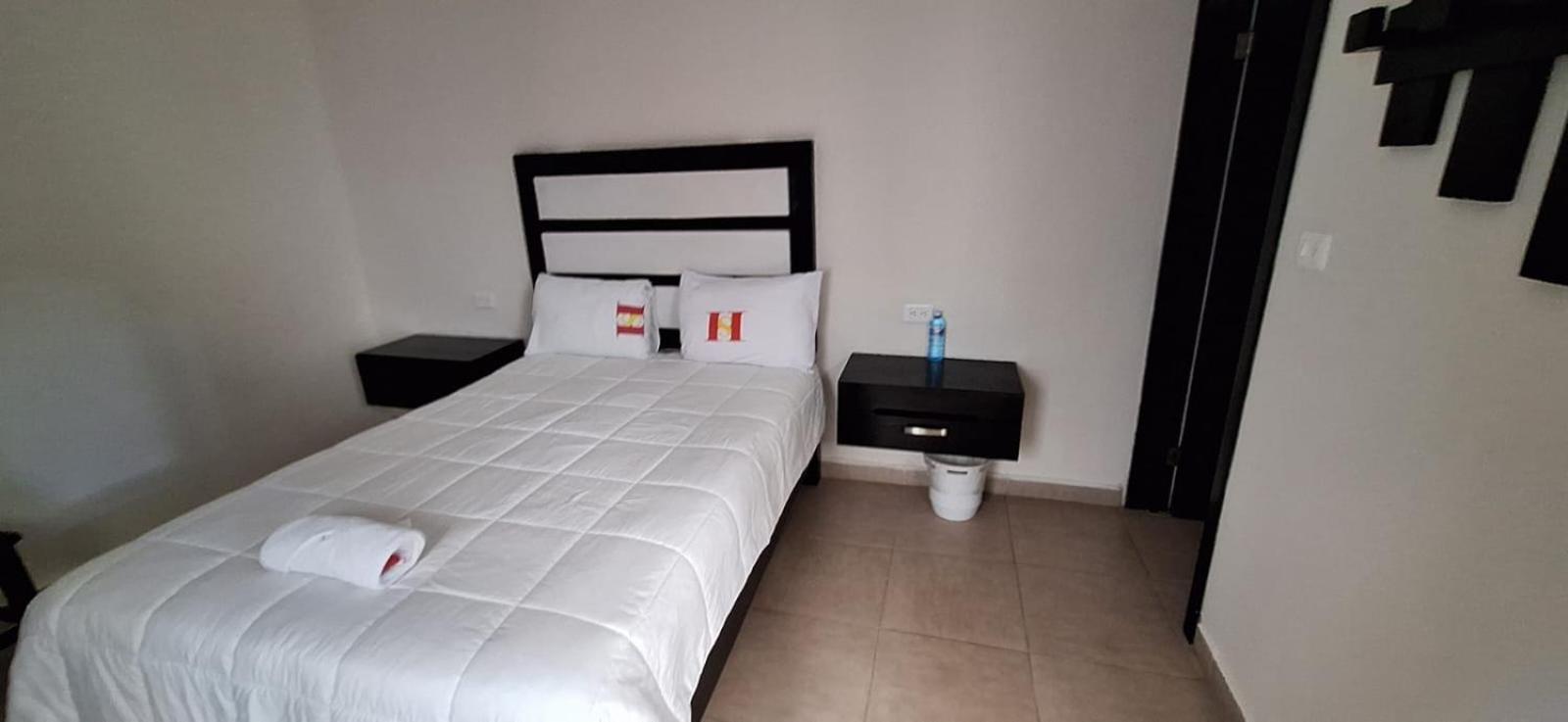 Hotel Sevilla パレンケ エクステリア 写真